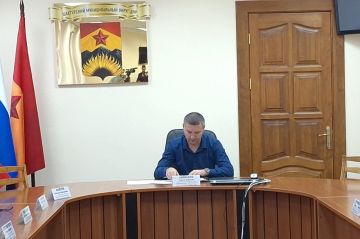 В администрации Шахтерского округа провели аппаратное совещание с руководителями теротделов