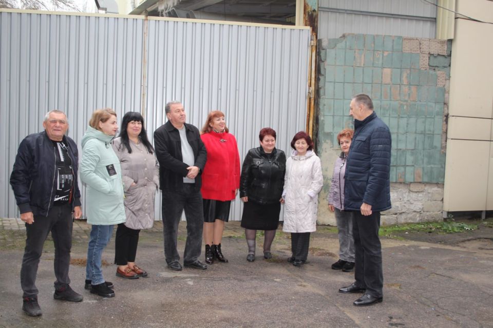 Сегодня, 12 ноября, депутат Макеевского городского совета Тарас Сидоренко провел встречу по адресу: г.о. Макеевка, г. Макеевка, ул. Шевченко, 24 Сегодня, 12 ноября, депутат Макеевского городского совета Тарас Сидоренко провел встречу по адресу: г.о. Макеевка, г. Макеевка, ул. Шевченко, 24