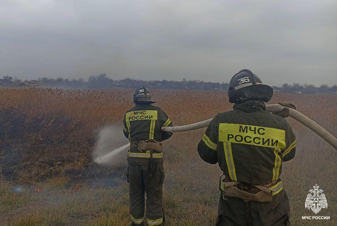 Горловские пожарные спасли троих взрослых и ребенка