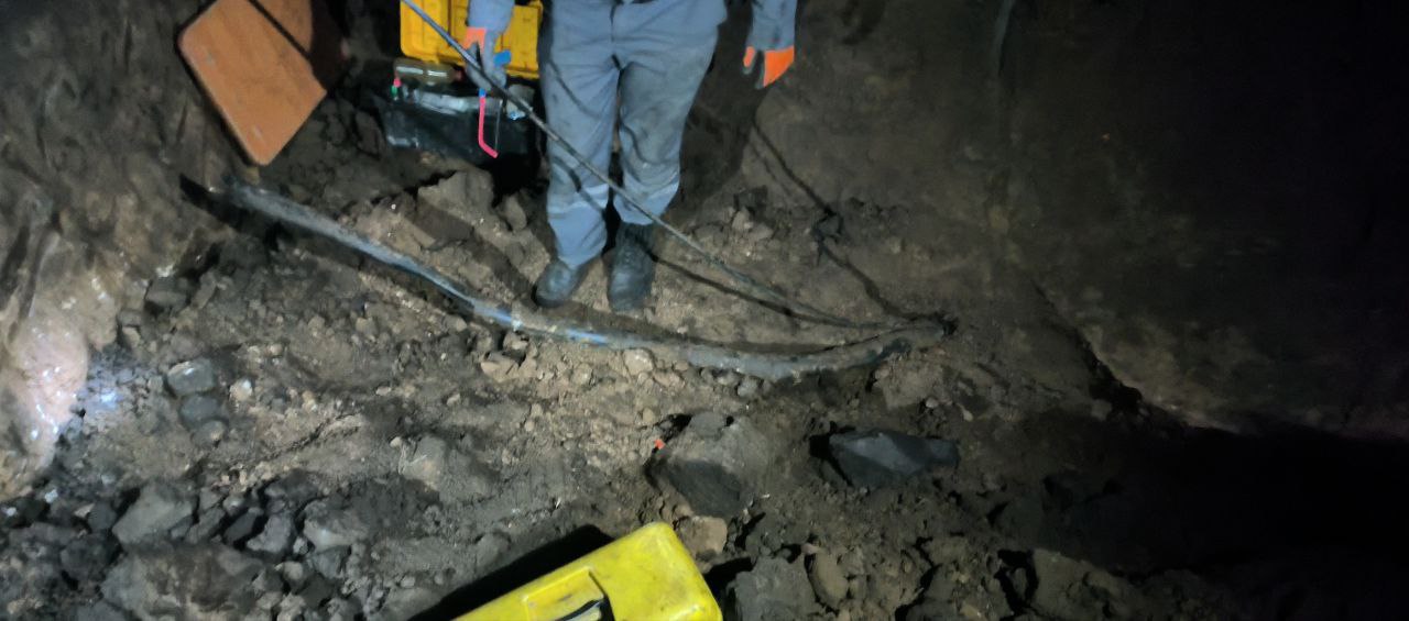 11.11.2025 в 15:00 диспетчерской службой ГУП ДНР «УГЛЕТЕЛЕКОМ» было зафиксировано повреждение магистральной волоконно-оптической линии связи (ВОК-36/0) по направлению г. Донецк – г. Шахтерск 11.11.2025 в 15:00 диспетчерской службой ГУП ДНР «УГЛЕТЕЛЕКОМ» было зафиксировано повреждение магистральной волоконно-оптической линии связи (ВОК-36/0) по направлению г. Донецк – г. Шахтерск