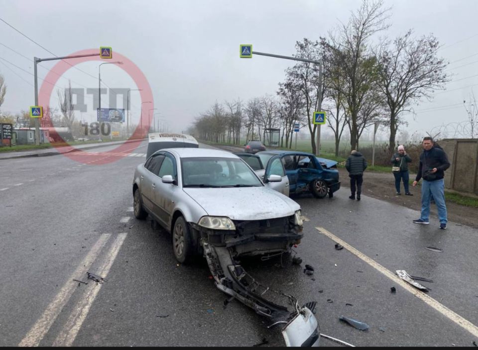 ДТП произошло на Володарском шоссе ДТП произошло на Володарском шоссе