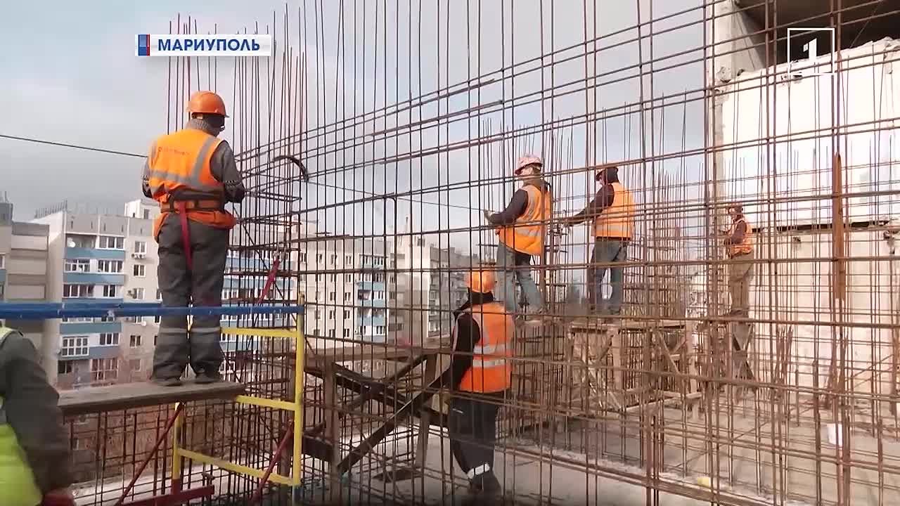 От руин до современных многоэтажек: московские специалисты восстанавливают жилые дома Мариуполя