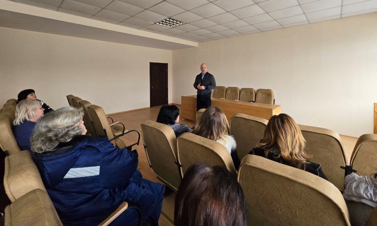 Сергей Желновач: Сегодня встретился с трудовым коллективом Вагонного депо ФГУП «Железные дороги Новороссии»