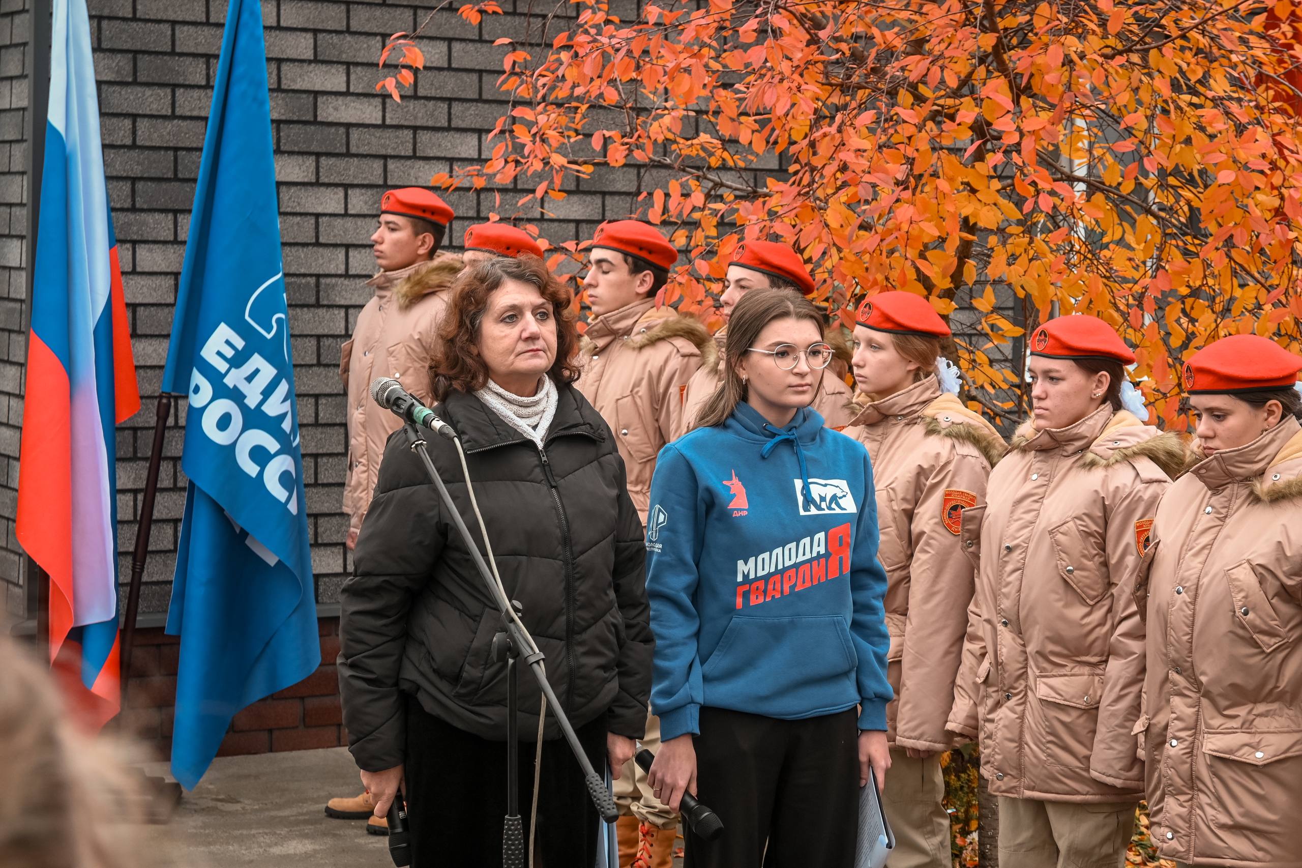 В Старобешево установили Звезду Героя Пефтиеву Георгию