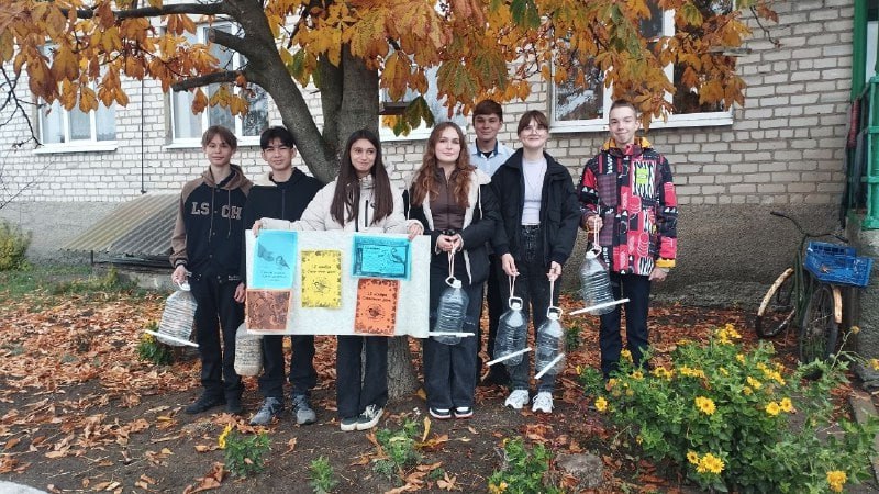 В образовательных учреждениях Тельмановского м.о. прошли мероприятия, посвящённые Синичкину дню В образовательных учреждениях Тельмановского м.о. прошли мероприятия, посвящённые Синичкину дню