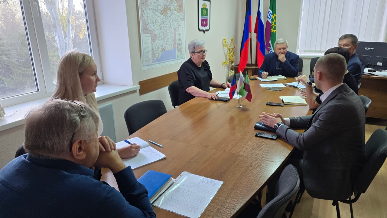 Глава муниципального образования Старобешевский муниципальный округ Николай Михайлов провел оперативное совещание по текущим вопросам Глава муниципального образования Старобешевский муниципальный округ Николай Михайлов провел оперативное совещание по текущим вопросам