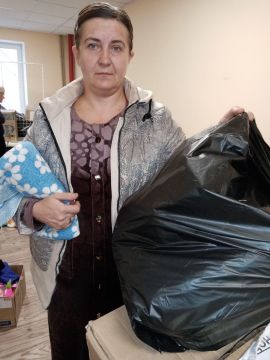 В молодёжном отделе имени Марии Пироговой кипит работа: сотрудники неустанно выдают гуманитарную помощь от неравнодушных людей