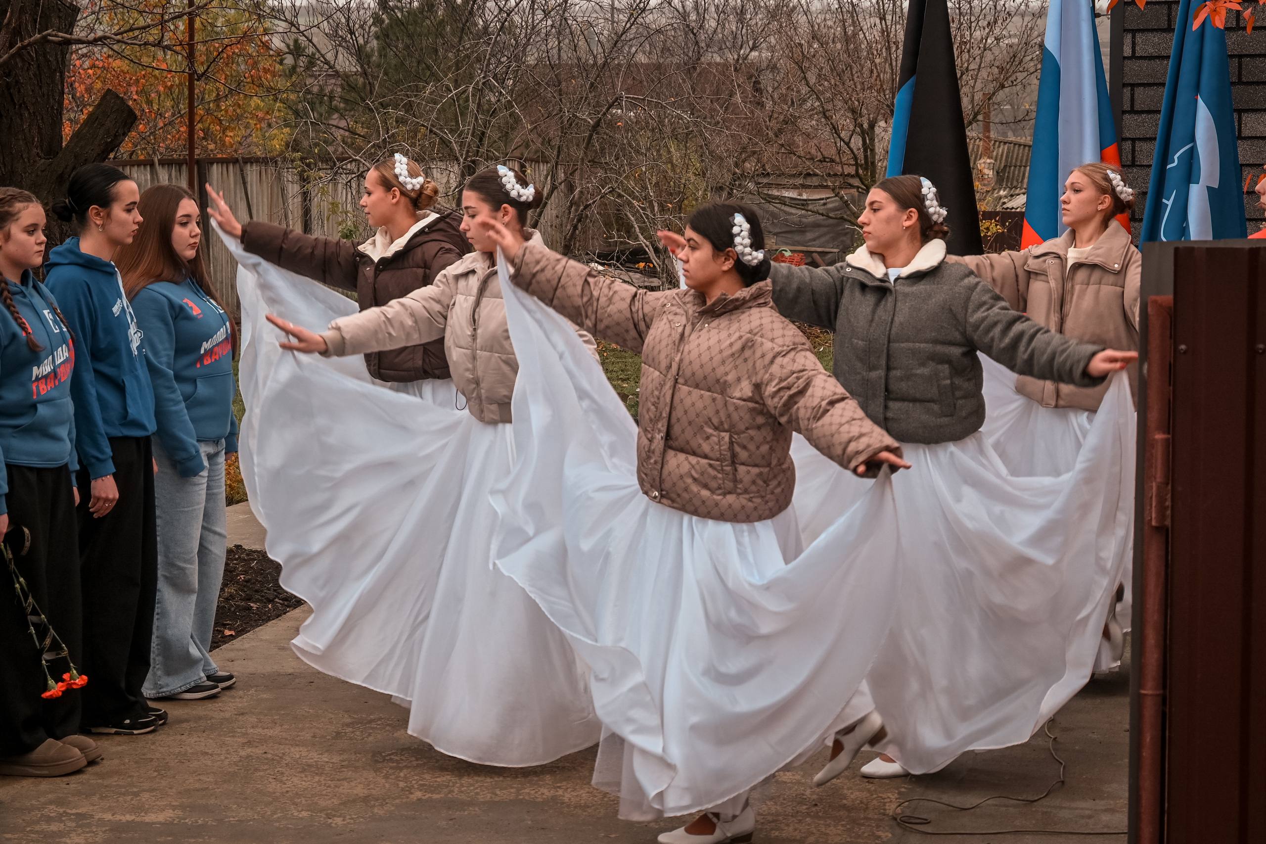 В Старобешево установили Звезду Героя Пефтиеву Георгию В Старобешево установили Звезду Героя Пефтиеву Георгию