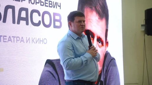 Актер Александр Обласов рассказал донецким школьникам и студентам о киноиндустрии