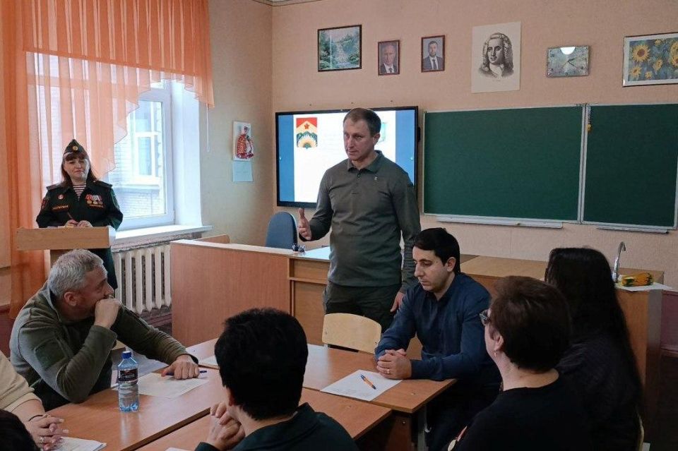 Александр Шатов: В Ждановке провели открытое мероприятие по духовно-нравственному и патриотическому воспитанию Александр Шатов: В Ждановке провели открытое мероприятие по духовно-нравственному и патриотическому воспитанию
