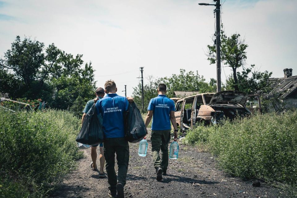 #МФЦИнформирует. Глава ДНР рассказал об обеспечении в Республике дополнительной правовой защите для волонтеров, работающих в трудных и опасных условиях #МФЦИнформирует. Глава ДНР рассказал об обеспечении в Республике дополнительной правовой защите для волонтеров, работающих в трудных и опасных условиях
