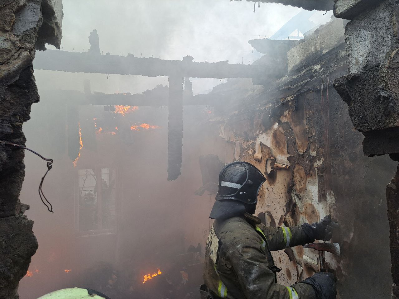 МЧС за сутки ликвидировано 7 пожаров