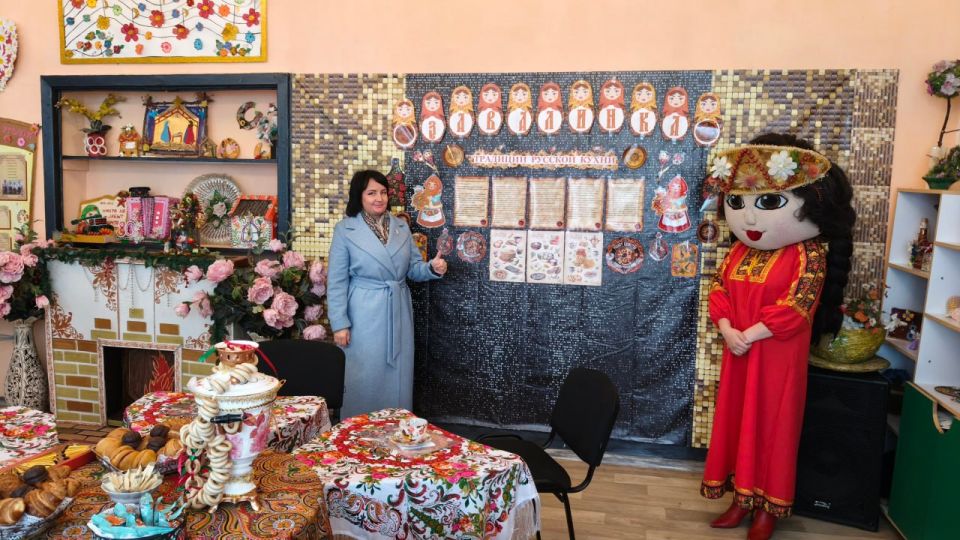 Заместитель главы администрации Волновахского муниципального округа и координатор Женского движения «Единой России» Елена Снисаренко провела встречу с коллективами МБУ "Степнянский дом культуры" и ГБОУ "Степнянская школа... Заместитель главы администрации Волновахского муниципального округа и координатор Женского движения «Единой России» Елена Снисаренко провела встречу с коллективами МБУ "Степнянский дом культуры" и ГБОУ "Степнянская школа...