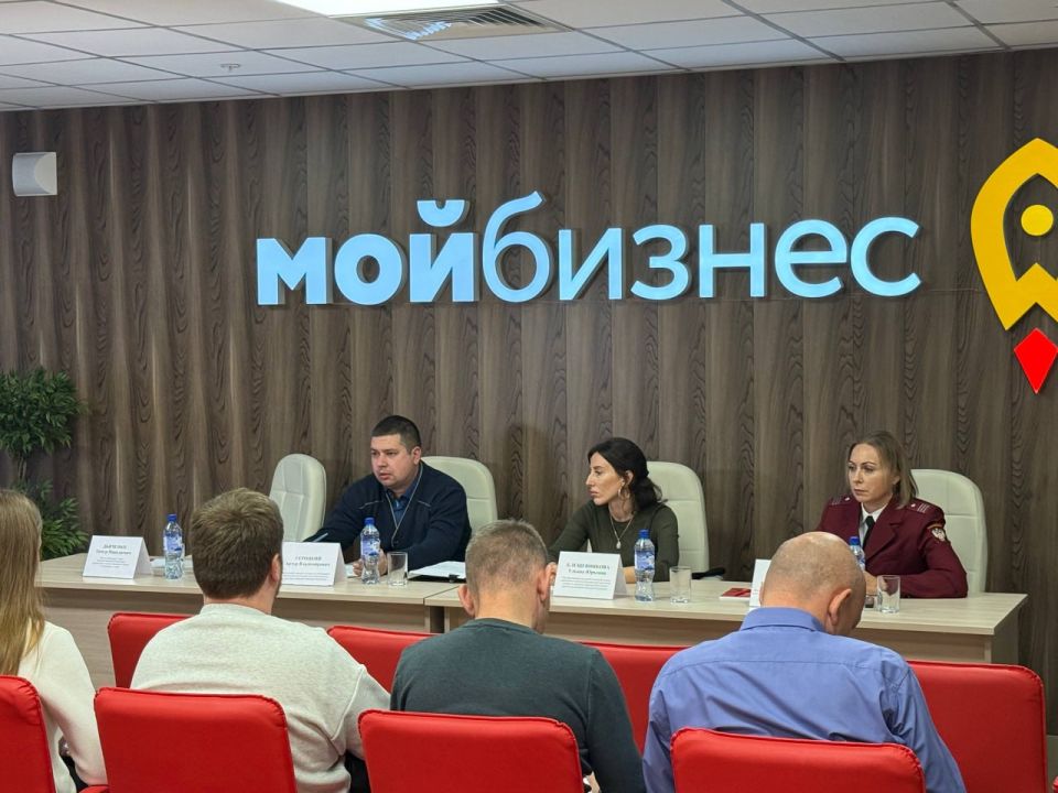 Региональный Минтранс провел важное информационное мероприятие для перевозчиков легкового такси Региональный Минтранс провел важное информационное мероприятие для перевозчиков легкового такси