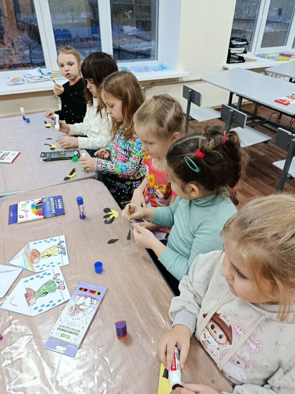 В образовательных учреждениях Тельмановского м.о. прошли мероприятия, посвящённые Синичкину дню В образовательных учреждениях Тельмановского м.о. прошли мероприятия, посвящённые Синичкину дню