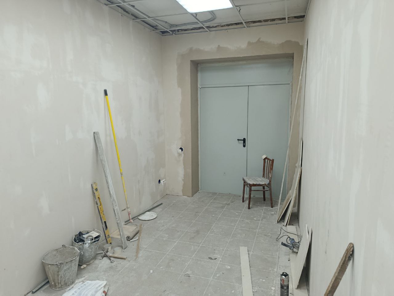 Наталья Великодная: В рамках народной программы «Единой России» продолжается капитальный ремонт здания муниципального бюджетного учреждения «Тельмановская централизованная библиотечная система» отдела культуры администрации... Наталья Великодная: В рамках народной программы «Единой России» продолжается капитальный ремонт здания муниципального бюджетного учреждения «Тельмановская централизованная библиотечная система» отдела культуры администрации...