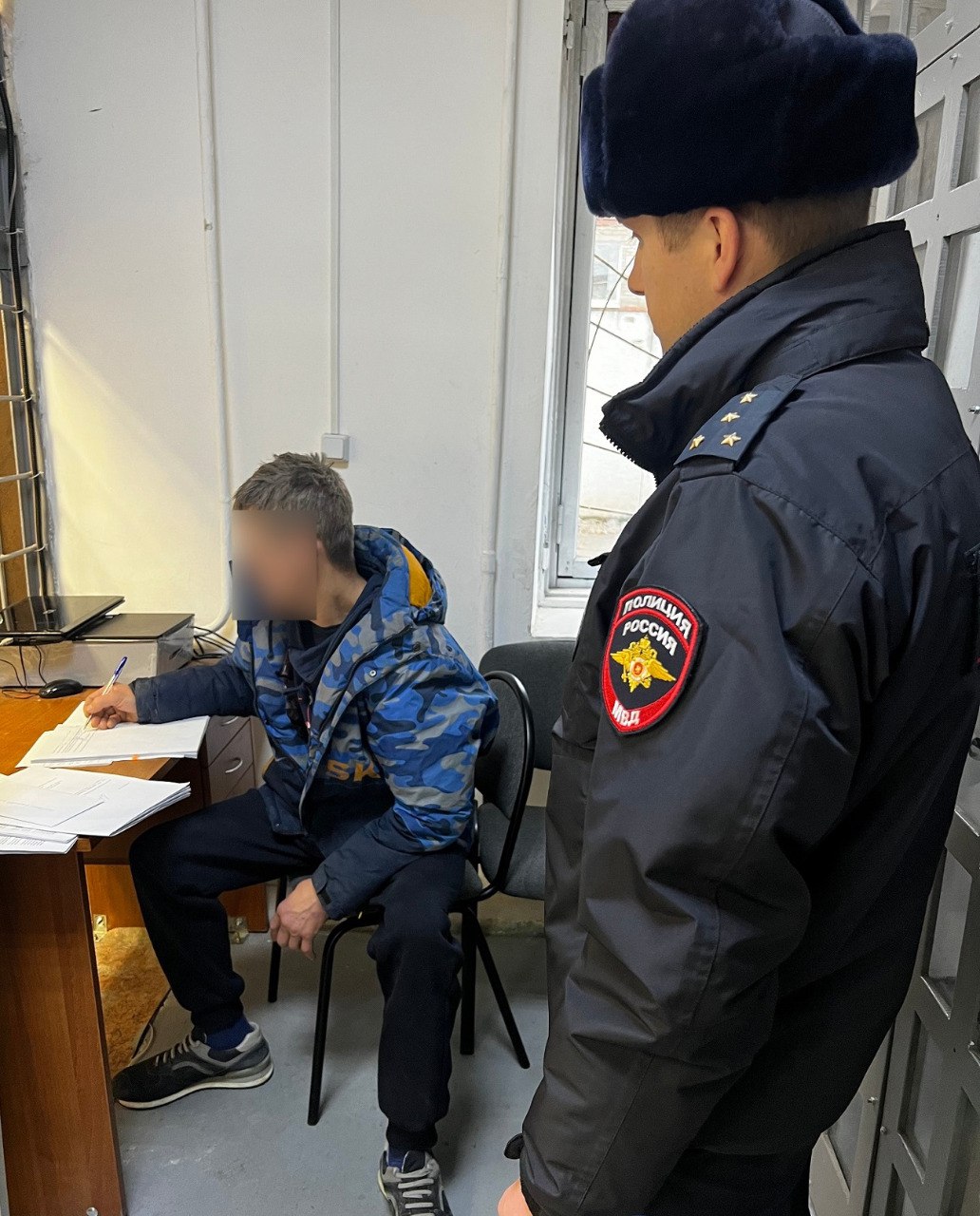 По материалам транспортной полиции Перми суд назначил восемь суток ареста местному жителю, нарушившему общественный порядок на вокзале