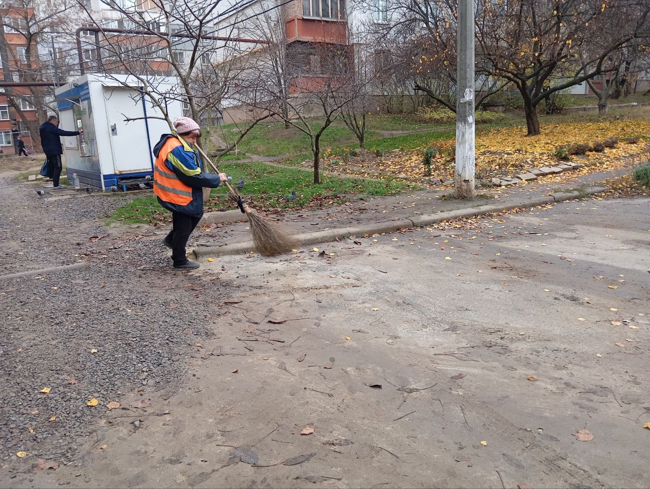 Сегодня, 13 ноября 2025 года, в рамках проекта «Городская среда», реализуемого Единой Россией , работники предприятий Кировского района приняли участие в традиционной экологической акции «Чистый четверг» Сегодня, 13 ноября 2025 года, в рамках проекта «Городская среда», реализуемого Единой Россией , работники предприятий Кировского района приняли участие в традиционной экологической акции «Чистый четверг»