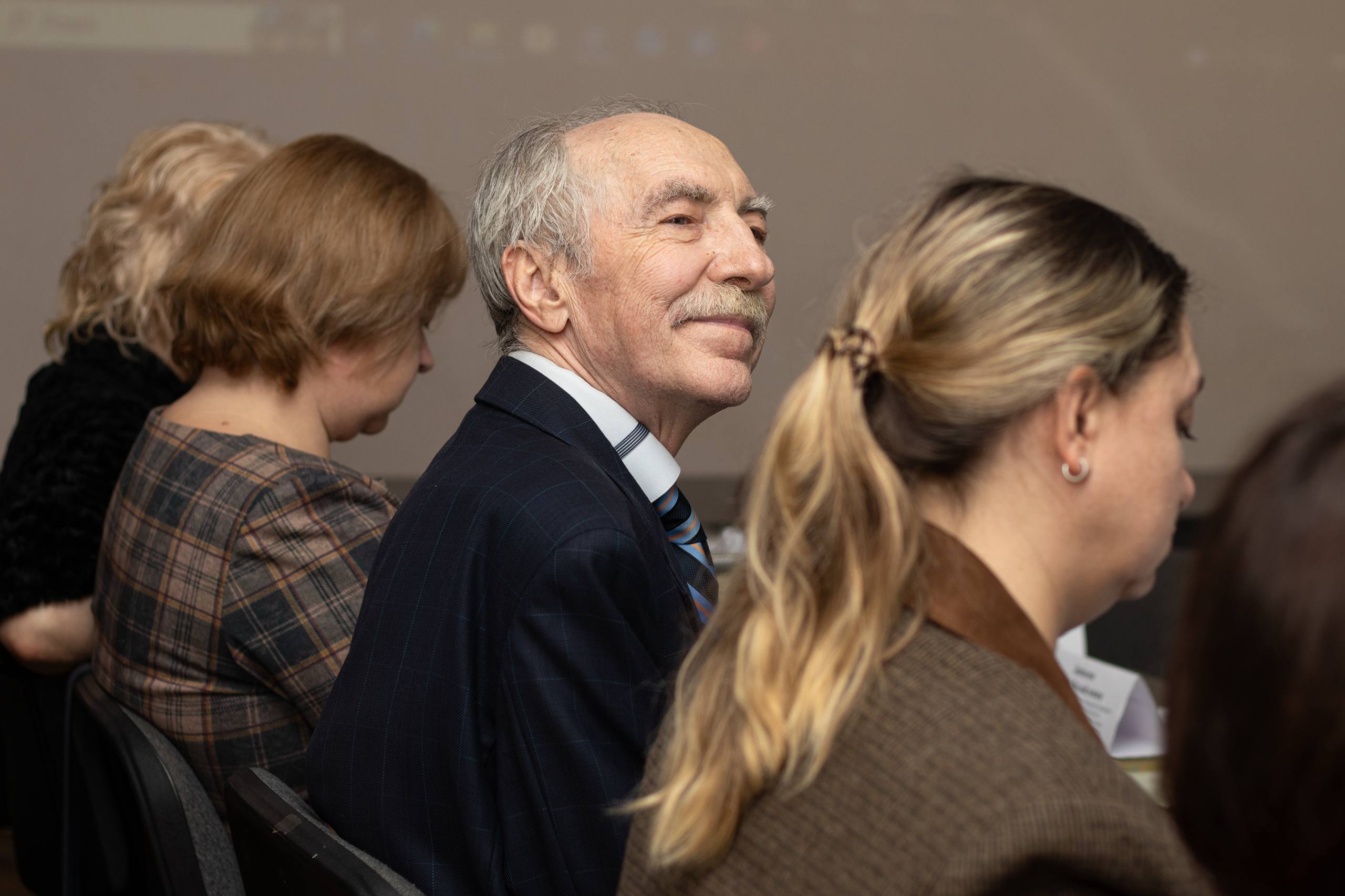 Кафедре национальной и региональной экономики ДонГУ — 45 лет Кафедре национальной и региональной экономики ДонГУ — 45 лет