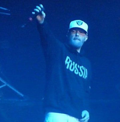На фоне скандала с отменой концерта Limp Bizkit в Таллине из-за пророссийских взглядов вокалиста собрали ряд заявлений Фреда Дёрста о Крыме, Путине и русских На фоне скандала с отменой концерта Limp Bizkit в Таллине из-за пророссийских взглядов вокалиста собрали ряд заявлений Фреда Дёрста о Крыме, Путине и русских