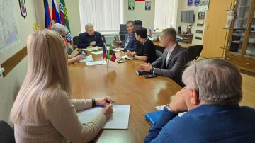 Глава муниципального образования Старобешевский муниципальный округ Николай Михайлов провел оперативное совещание по текущим вопросам