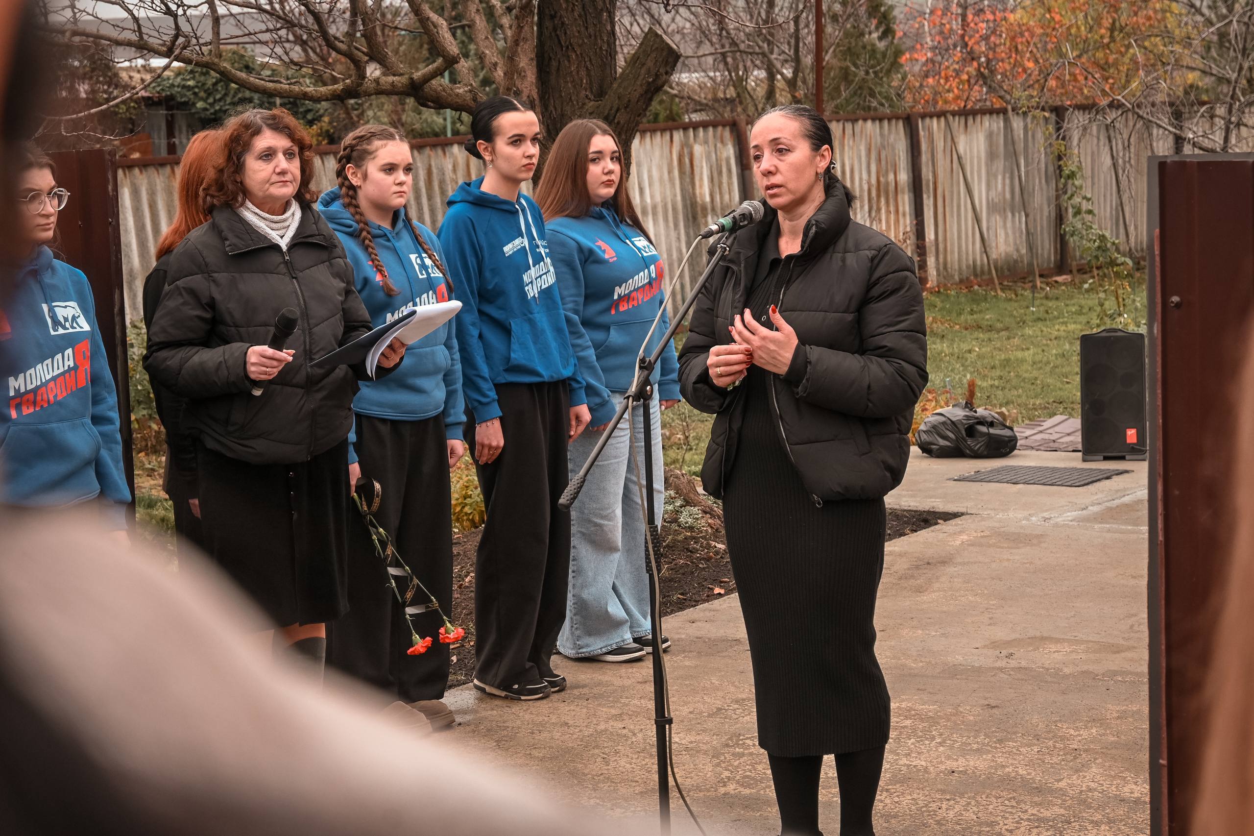 В Старобешево установили Звезду Героя Пефтиеву Георгию В Старобешево установили Звезду Героя Пефтиеву Георгию