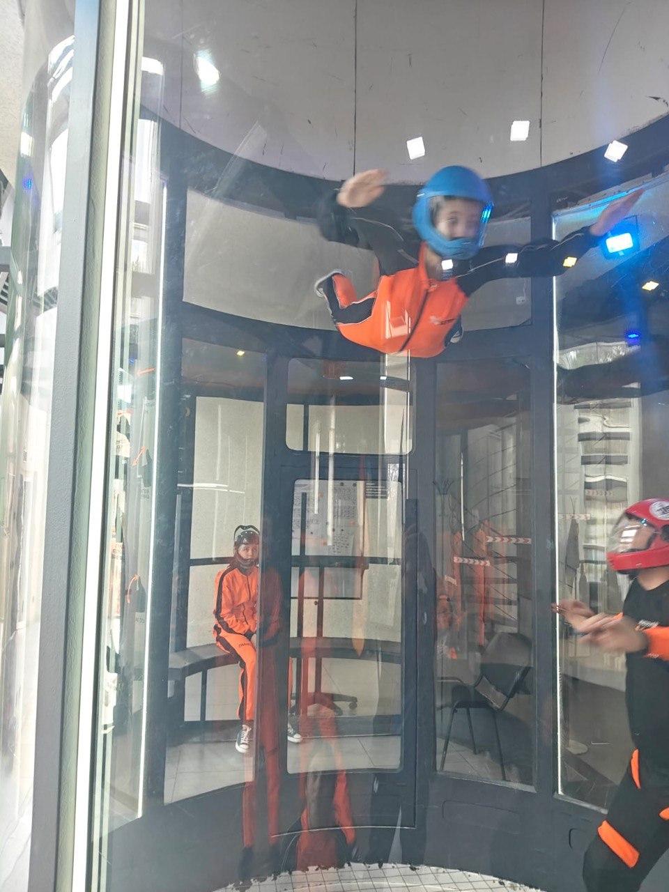 Александр Шатов: Шахтерские теннисисты полетали в аэродинамическом комплексе на Сахалине Александр Шатов: Шахтерские теннисисты полетали в аэродинамическом комплексе на Сахалине