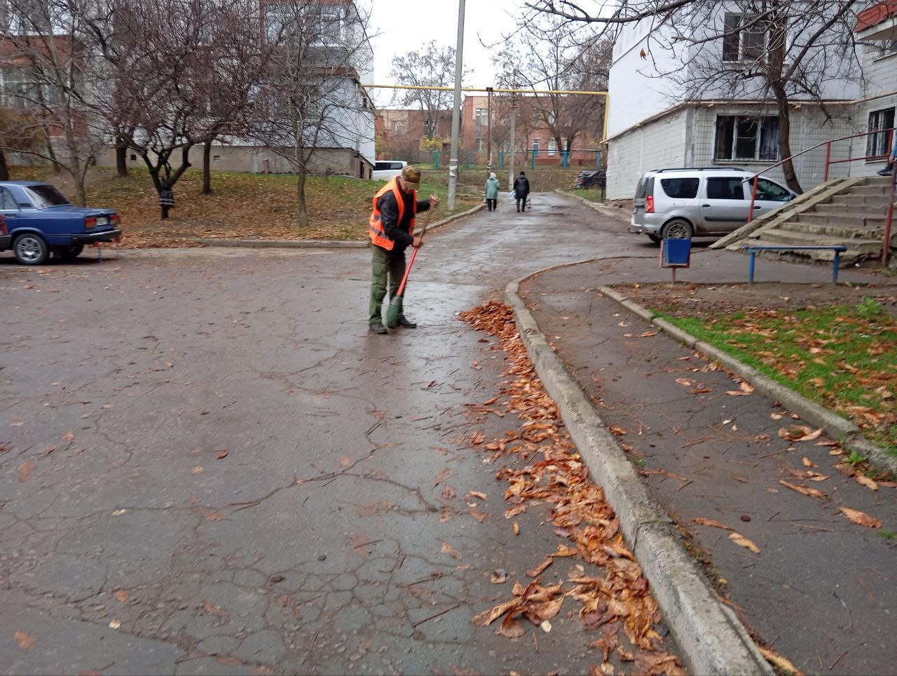 Сегодня, 13 ноября 2025 года, в рамках проекта «Городская среда», реализуемого Единой Россией , работники предприятий Кировского района приняли участие в традиционной экологической акции «Чистый четверг» Сегодня, 13 ноября 2025 года, в рамках проекта «Городская среда», реализуемого Единой Россией , работники предприятий Кировского района приняли участие в традиционной экологической акции «Чистый четверг»