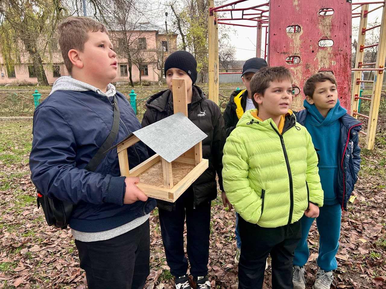 Сегодня, 13 ноября, во Всемирный день доброты, по инициативе члена Общественного совета муниципального округа Донецк, председателя Совета женщин Куйбышевского района г. Донецка, директора ДК Натальи Такташвой в нашем Дворце... Сегодня, 13 ноября, во Всемирный день доброты, по инициативе члена Общественного совета муниципального округа Донецк, председателя Совета женщин Куйбышевского района г. Донецка, директора ДК Натальи Такташвой в нашем Дворце...