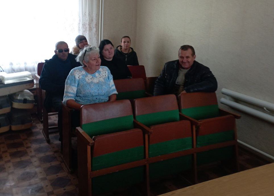 В с. Василевка состоялась встреча с жителями В с. Василевка состоялась встреча с жителями