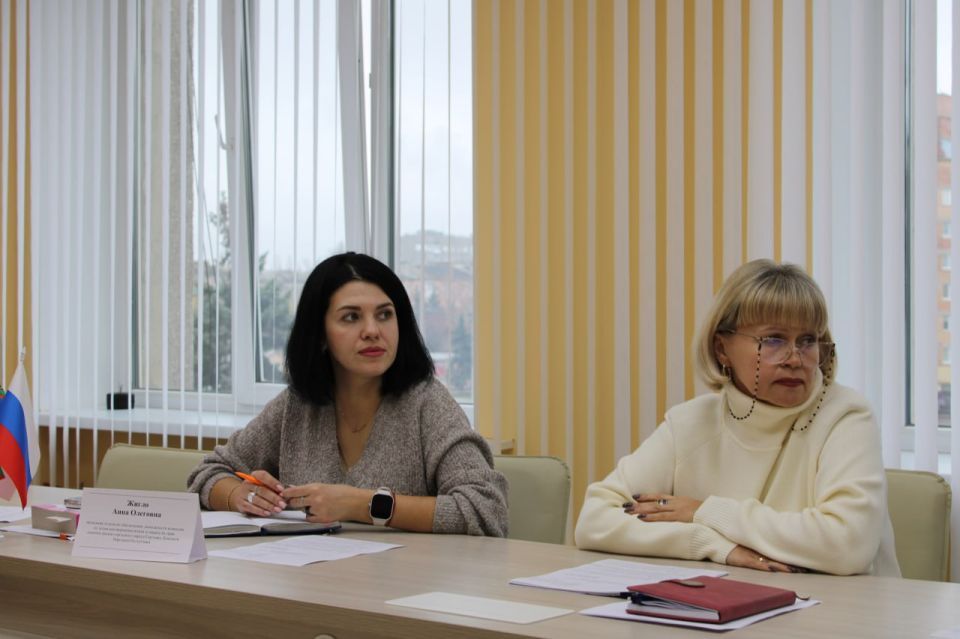 Состоялось заседание комиссии по делам несовершеннолетних и защите их прав администрации городского округа Горловка Состоялось заседание комиссии по делам несовершеннолетних и защите их прав администрации городского округа Горловка
