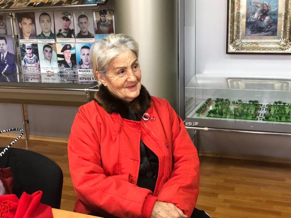 В Ждановке состоялась встреча участников клуба «Старшее поколение» В Ждановке состоялась встреча участников клуба «Старшее поколение»