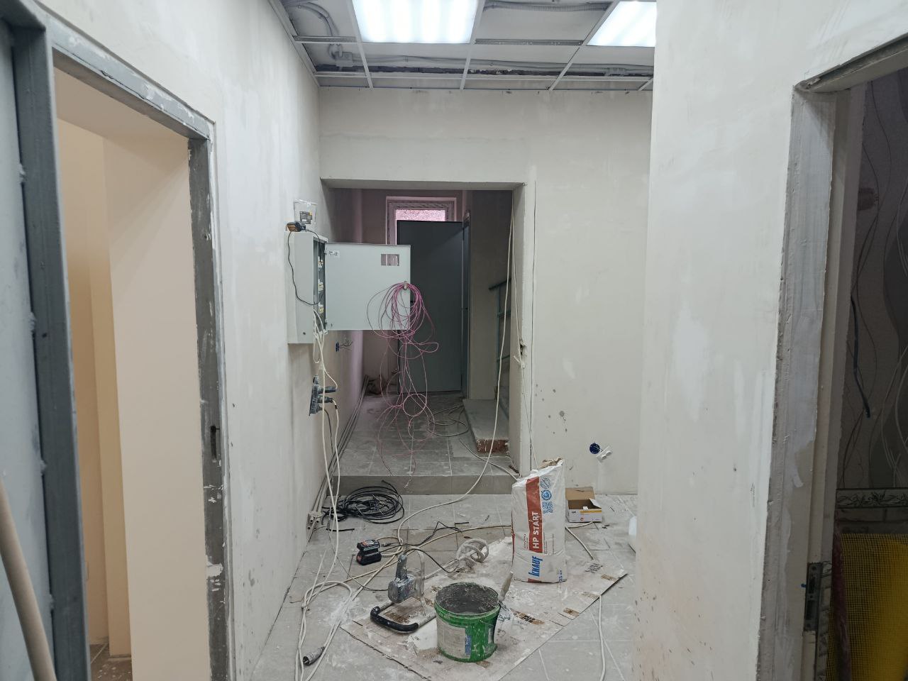 Наталья Великодная: В рамках народной программы «Единой России» продолжается капитальный ремонт здания муниципального бюджетного учреждения «Тельмановская централизованная библиотечная система» отдела культуры администрации... Наталья Великодная: В рамках народной программы «Единой России» продолжается капитальный ремонт здания муниципального бюджетного учреждения «Тельмановская централизованная библиотечная система» отдела культуры администрации...