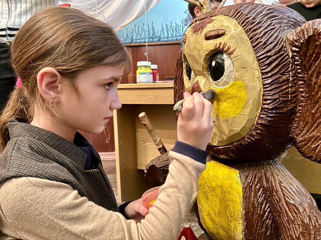 Сегодня, 13 ноября, во Всемирный день доброты, по инициативе члена Общественного совета муниципального округа Донецк, председателя Совета женщин Куйбышевского района г. Донецка, директора ДК Натальи Такташвой в нашем Дворце... Сегодня, 13 ноября, во Всемирный день доброты, по инициативе члена Общественного совета муниципального округа Донецк, председателя Совета женщин Куйбышевского района г. Донецка, директора ДК Натальи Такташвой в нашем Дворце...