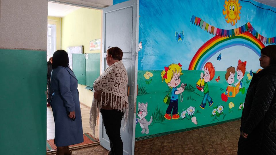 Заместитель главы администрации Волновахского муниципального округа и координатор Женского движения «Единой России» Елена Снисаренко провела встречу с коллективами МБУ "Степнянский дом культуры" и ГБОУ "Степнянская школа... Заместитель главы администрации Волновахского муниципального округа и координатор Женского движения «Единой России» Елена Снисаренко провела встречу с коллективами МБУ "Степнянский дом культуры" и ГБОУ "Степнянская школа...
