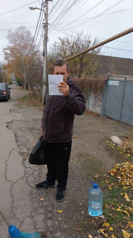 Инспекторами отдела по взаимодействию с населением Ленинского района г. Донецка МКУ «Центр организации общественного самоуправления» проводятся рейды среди жителей домов частного сектора по вопросам соблюдения правил... Инспекторами отдела по взаимодействию с населением Ленинского района г. Донецка МКУ «Центр организации общественного самоуправления» проводятся рейды среди жителей домов частного сектора по вопросам соблюдения правил...