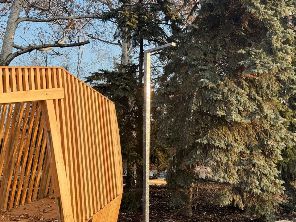 В Макеевке продолжают восстанавливать наружное освещение В Макеевке продолжают восстанавливать наружное освещение
