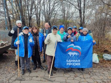 Елена Синецкая: Сегодня, 13 ноября, в рамках проекта «Городская среда», реализуемого Всероссийской Политической Партией «Единая Россия», сотрудники Управы Калининского внутригородского района Администрации городского округа...