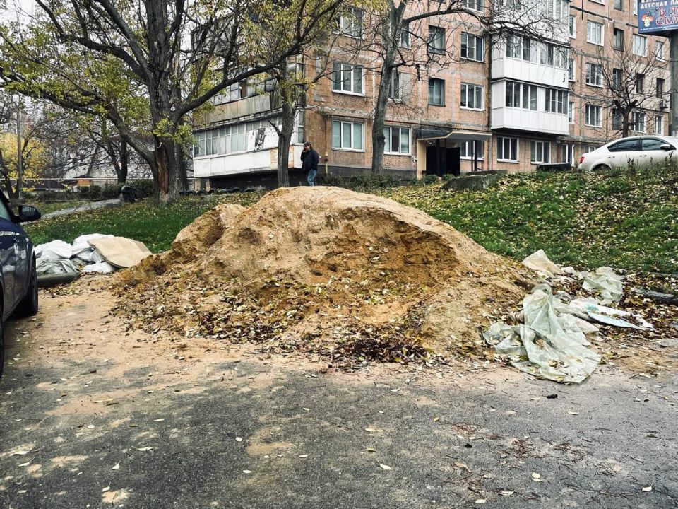 Анна Кондрыкинская: Вчера с коллегами-партийцами выехали к жителям Ленинского района, ул. Речная Анна Кондрыкинская: Вчера с коллегами-партийцами выехали к жителям Ленинского района, ул. Речная