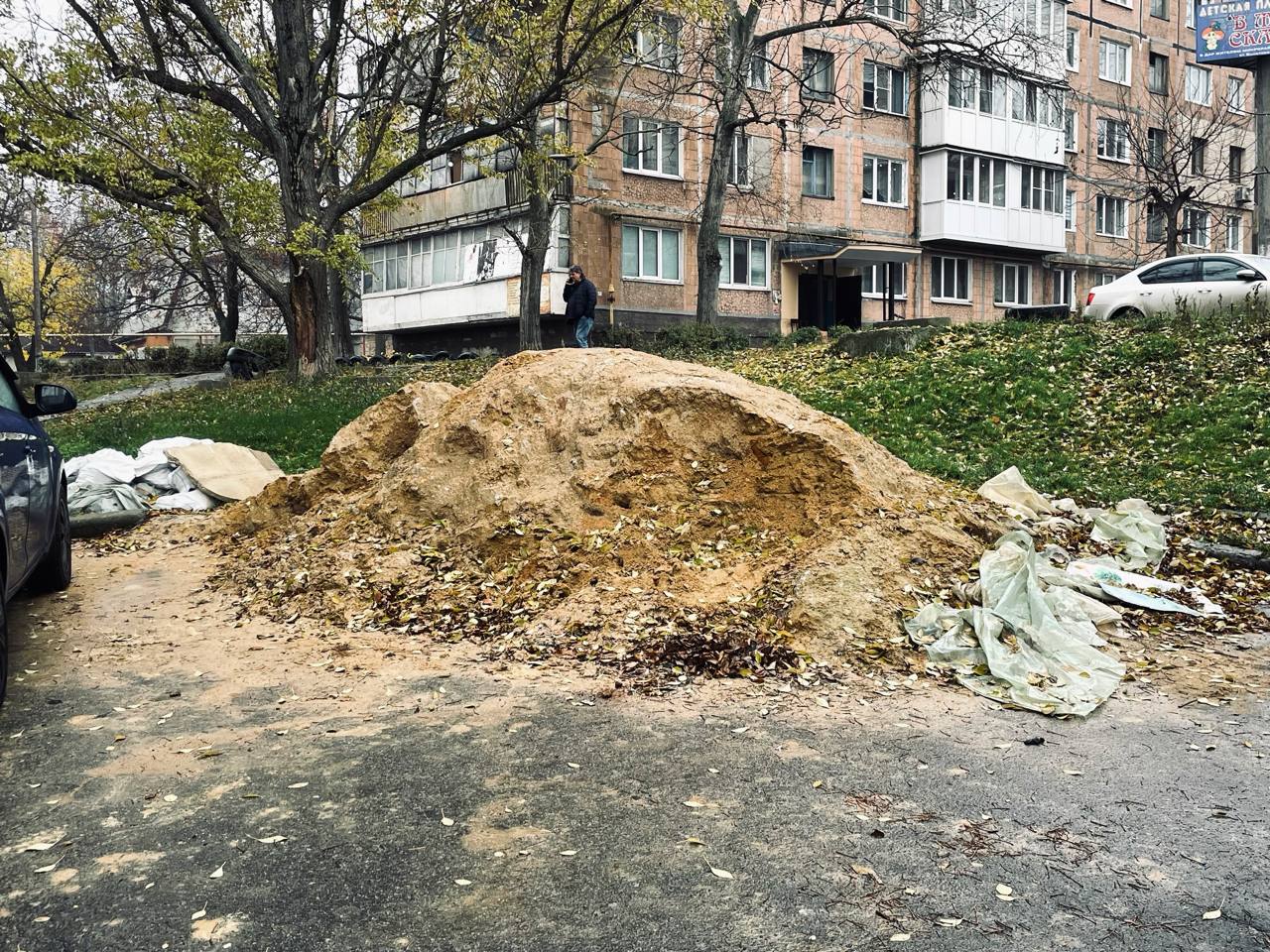 Анна Кондрыкинская: Вчера с коллегами-партийцами выехали к жителям Ленинского района, ул. Речная Анна Кондрыкинская: Вчера с коллегами-партийцами выехали к жителям Ленинского района, ул. Речная