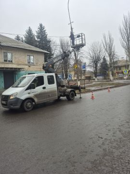 Александр Шатов: В Шахтерске провели ремонтно-восстановительные работы на линиях наружного освещения