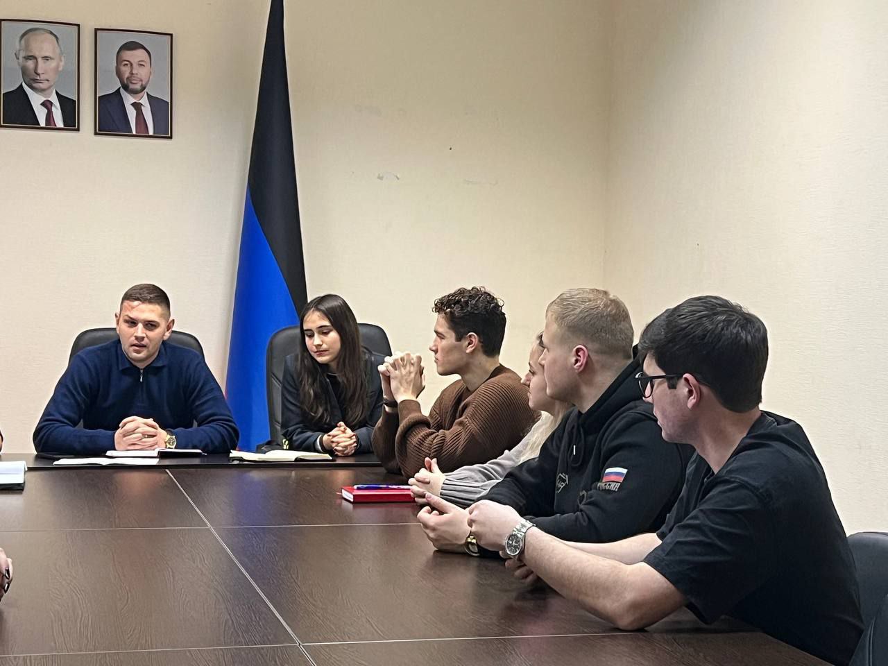 Против наркоугрозы!. Обсудили проблему распространения наркотиков среди молодежи и способы противодействия Против наркоугрозы!. Обсудили проблему распространения наркотиков среди молодежи и способы противодействия