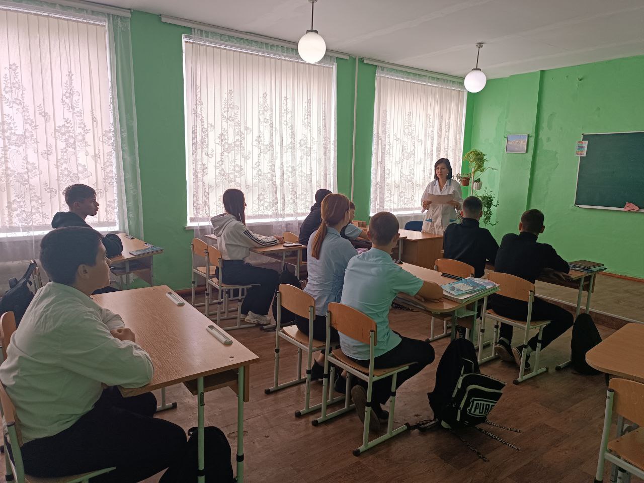 В поддержку федерального проекта "Борьба с сахарным диабетом" медицинской сестрой кабинета по оказанию медицинской помощи несовершеннолетним Чермалыкской амбулатории ОПСМ была проведена беседа с учащимися Чермалыкской школы...