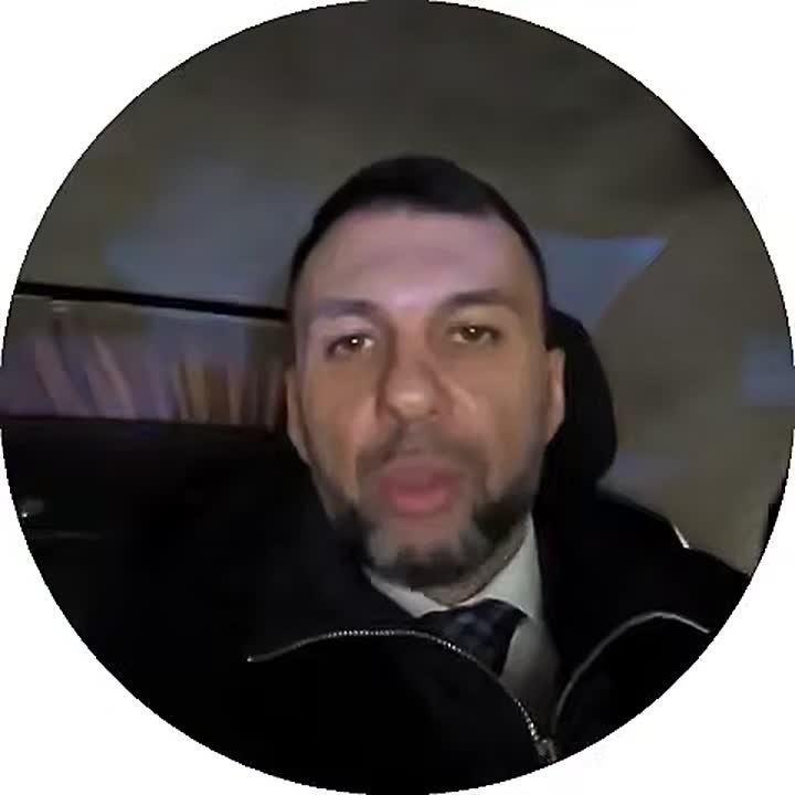 Глава Республики Денис Пушилин поздравил депутатов Народного Совета с Днем парламентаризма ДНР