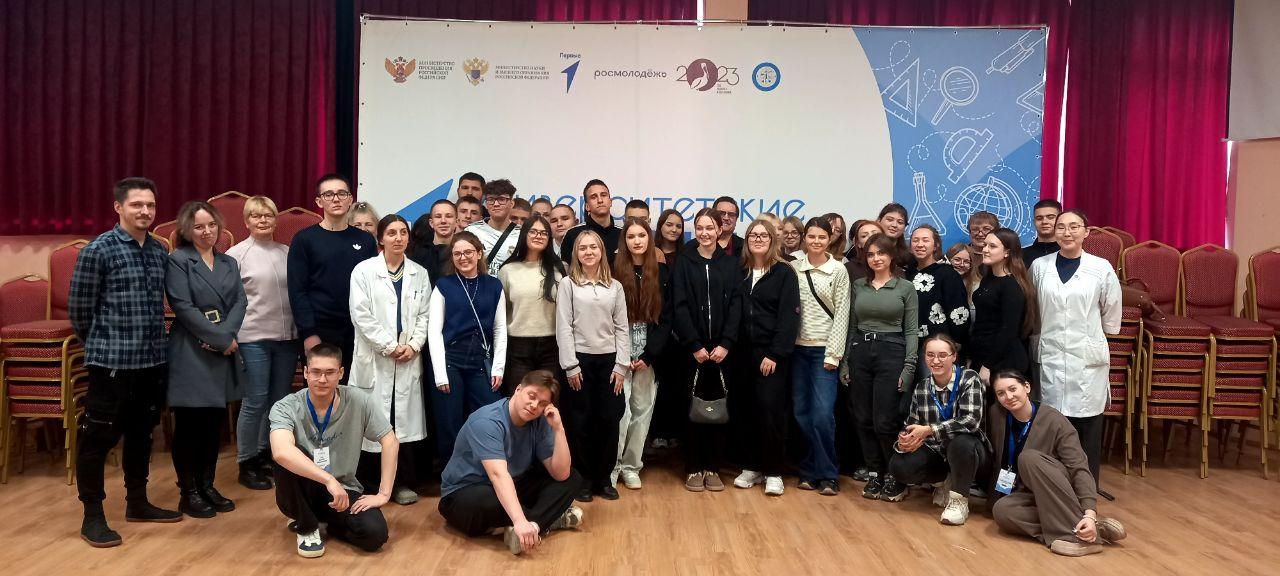 Александр Шатов: Шахтерские школьники погрузились в мир науки на Сахалине Александр Шатов: Шахтерские школьники погрузились в мир науки на Сахалине