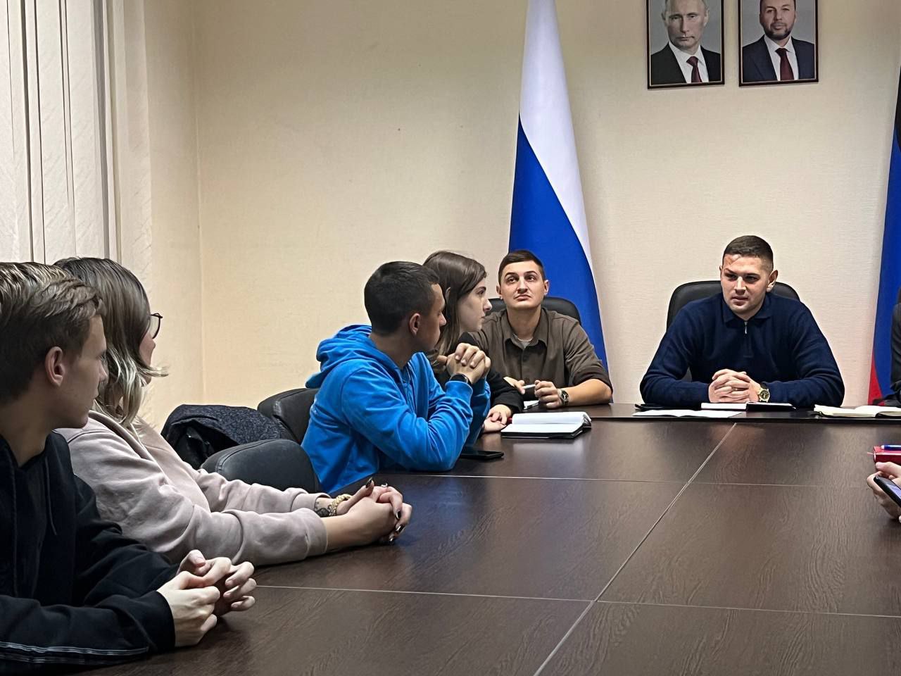 Против наркоугрозы!. Обсудили проблему распространения наркотиков среди молодежи и способы противодействия Против наркоугрозы!. Обсудили проблему распространения наркотиков среди молодежи и способы противодействия