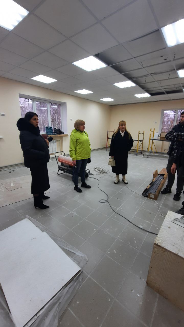 Заместитель Министра культуры Вита Викторовна Пащенко продолжила посещение объектов, находящихся в стадии капитального ремонта, в целях осуществления контроля за ходом реализации мероприятий по модернизации учреждений...