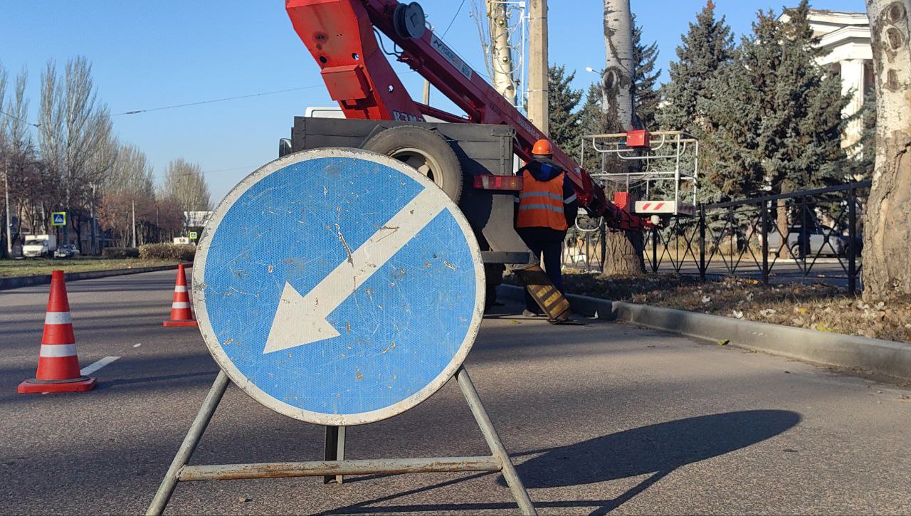 Иван Приходько: В Горловке идет процесс восстановления уличного освещения Иван Приходько: В Горловке идет процесс восстановления уличного освещения