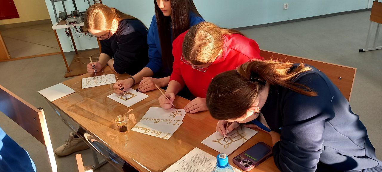 Александр Шатов: Шахтерские школьники погрузились в мир науки на Сахалине Александр Шатов: Шахтерские школьники погрузились в мир науки на Сахалине