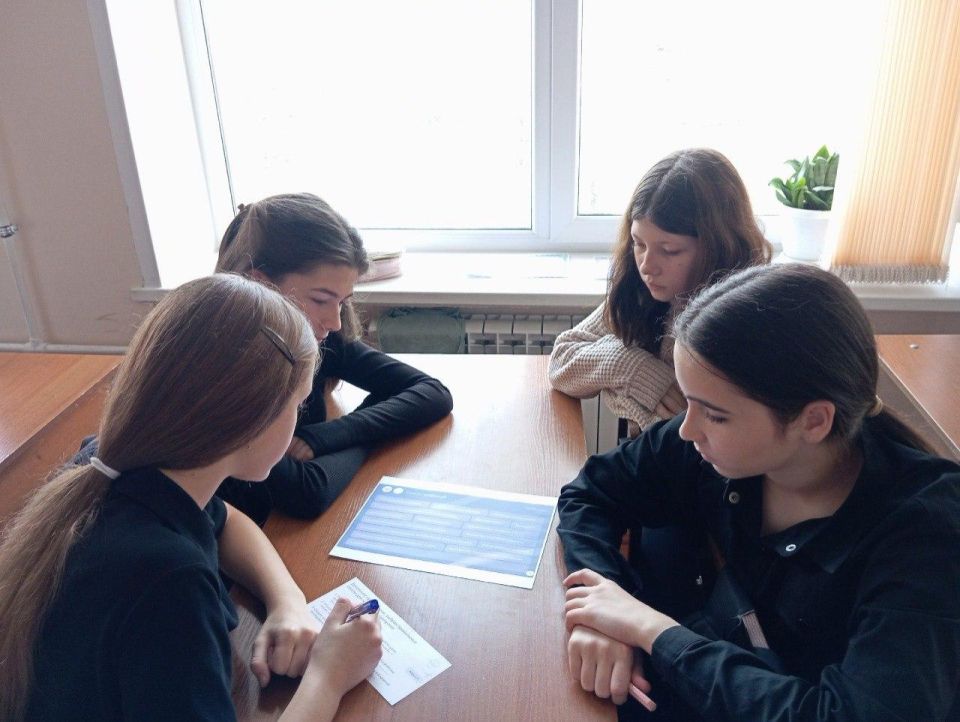 Александр Шатов: В школах Шахтерского округа провели отраслевые занятия в рамках курса «Россия — мои горизонты» Александр Шатов: В школах Шахтерского округа провели отраслевые занятия в рамках курса «Россия — мои горизонты»